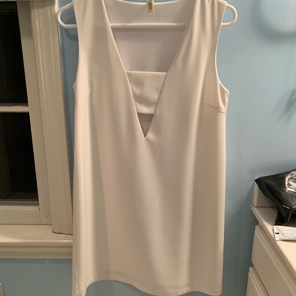 Deep v neck dress - Picture 2 of 4